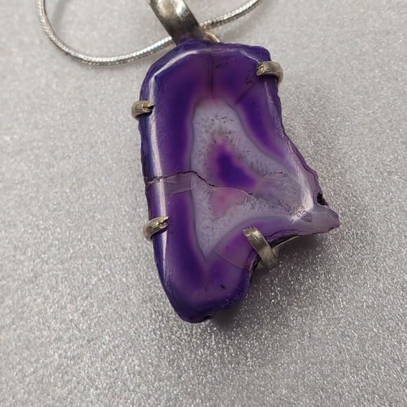 NEW Sliced Purple Colored Agate Pendant - Picture 4 of 4